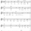 Hal Leonard Corporation Paperback Songs - TRADITIONAL FAVORITES       vocal/chord